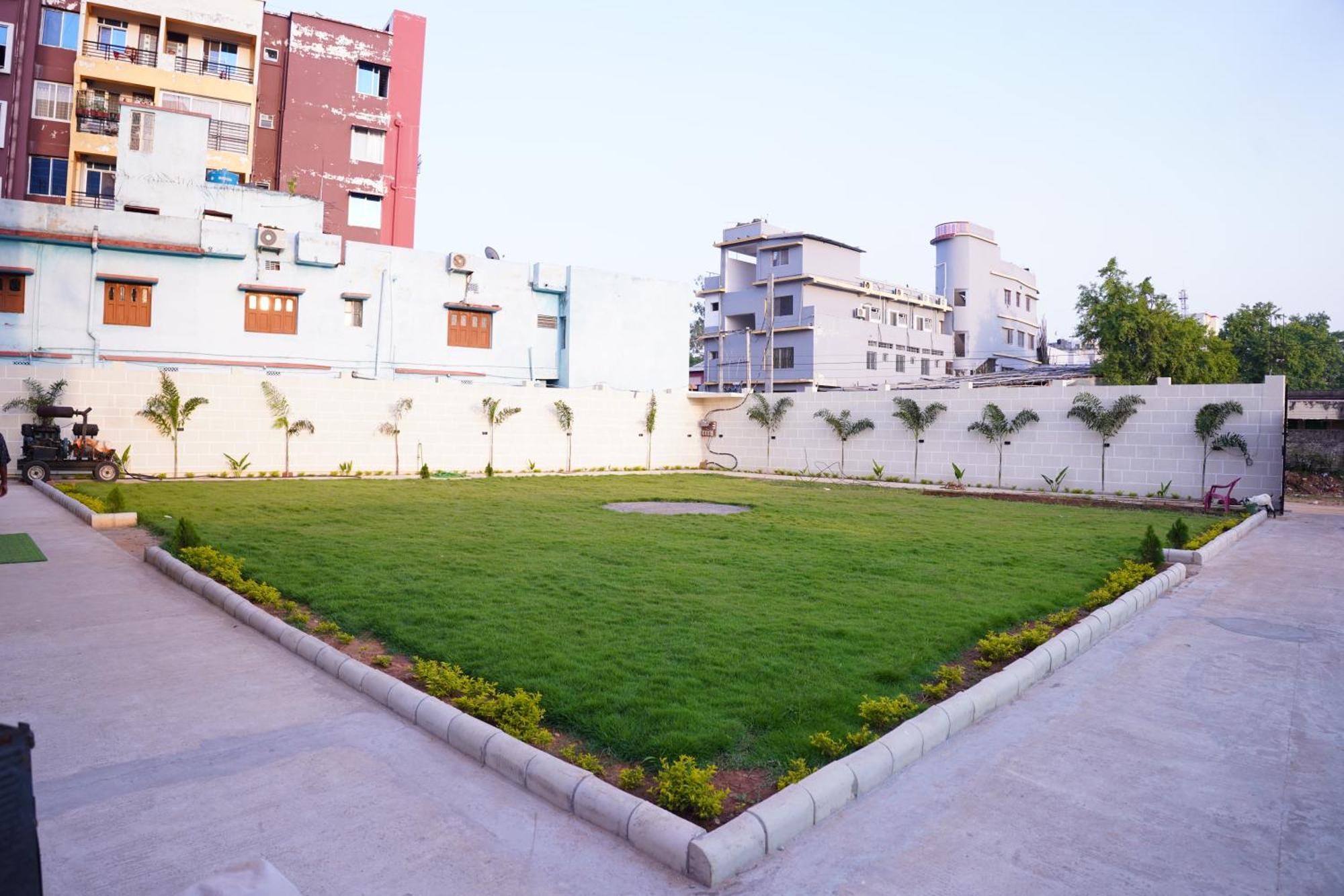 Hotel The Marutinandan Grand Deoghar Esterno foto